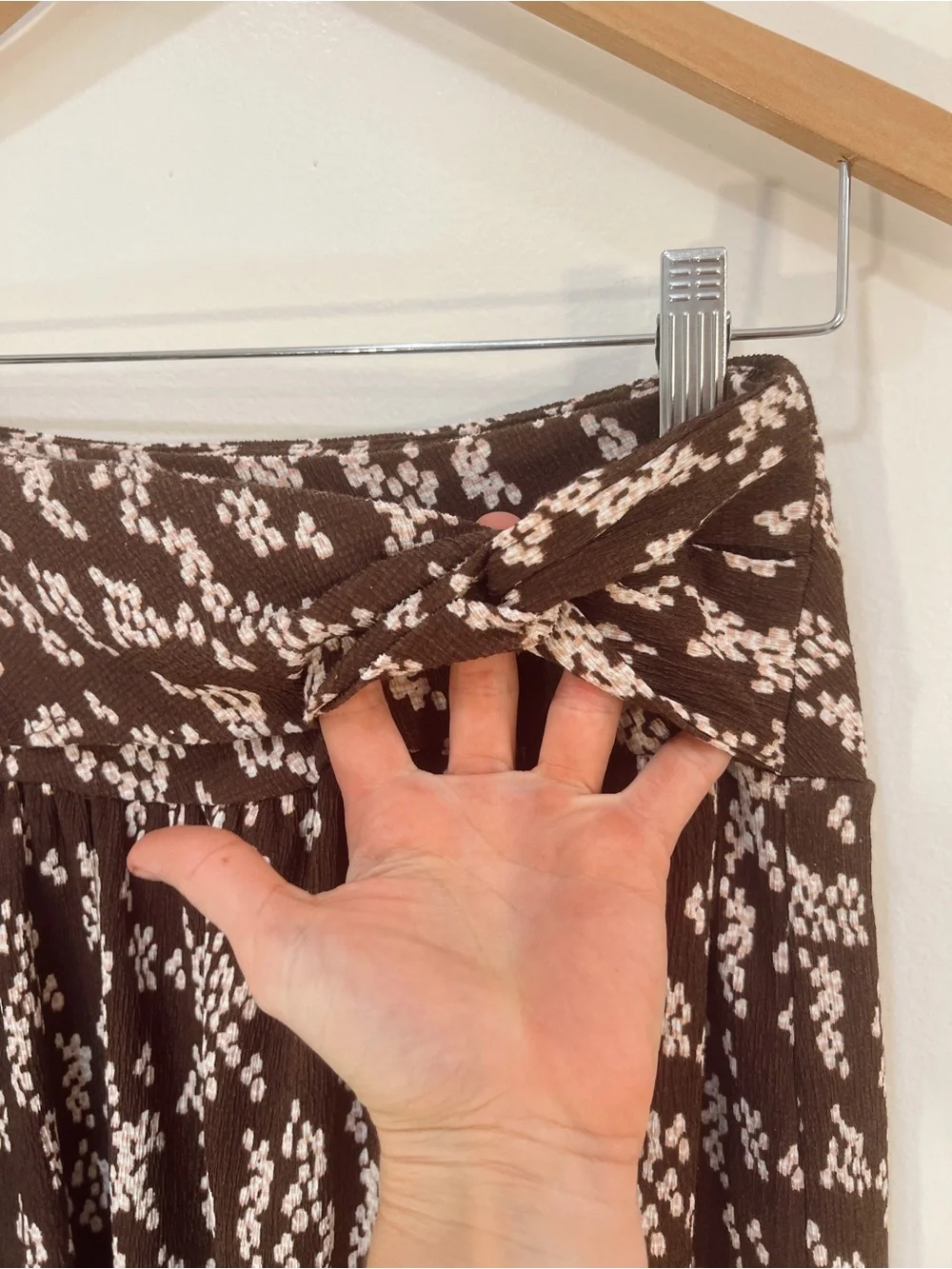 Anthropologie‎ Twist Front Midi Skirt